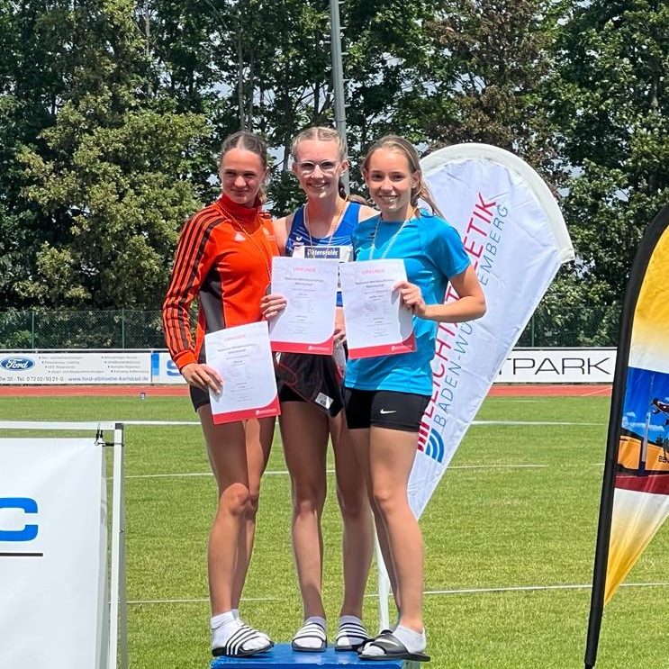Leni Falk wird Badische Mehrkampfmeisterin im Siebenkampf